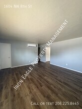 1604 8th St NW in Meridian, ID - Building Photo - Building Photo