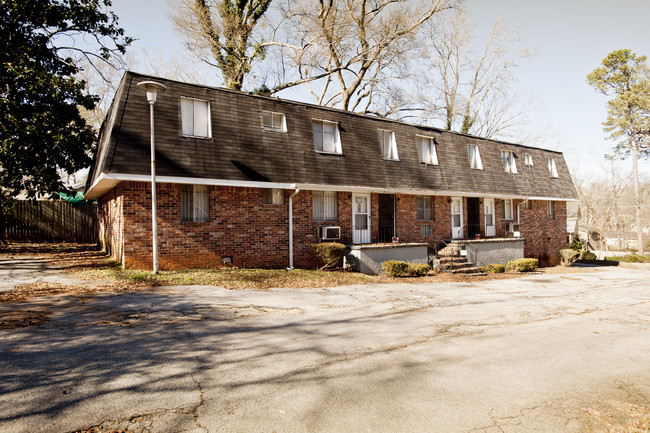 724 Oakview Rd in Decatur, GA - Building Photo - Building Photo