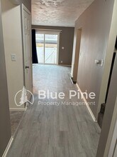 1464 Falcon Dr in Ammon, ID - Building Photo - Building Photo