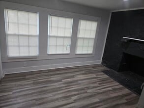 821 4th Ct W in Birmingham, AL - Building Photo - Building Photo