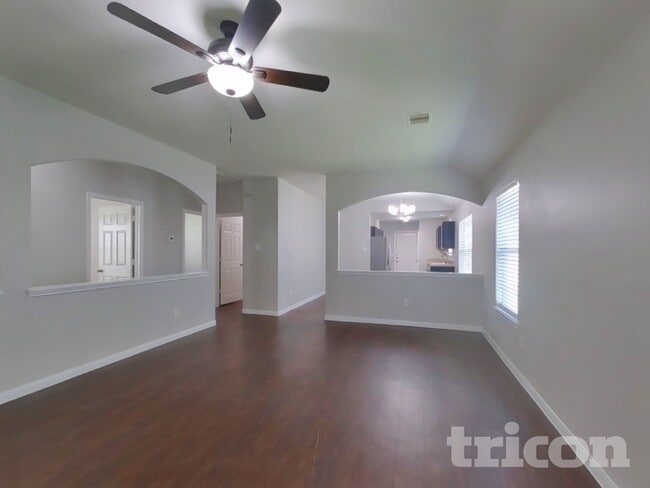 2331 Gianna Way in Houston, TX - Building Photo - Building Photo