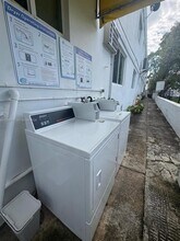 6941 Bay Dr in Miami Beach, FL - Foto de edificio - Building Photo