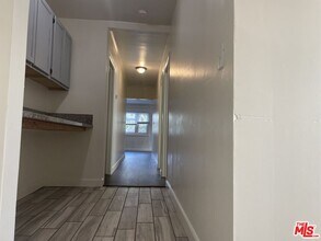 2309 S Budlong Ave in Los Angeles, CA - Building Photo - Building Photo