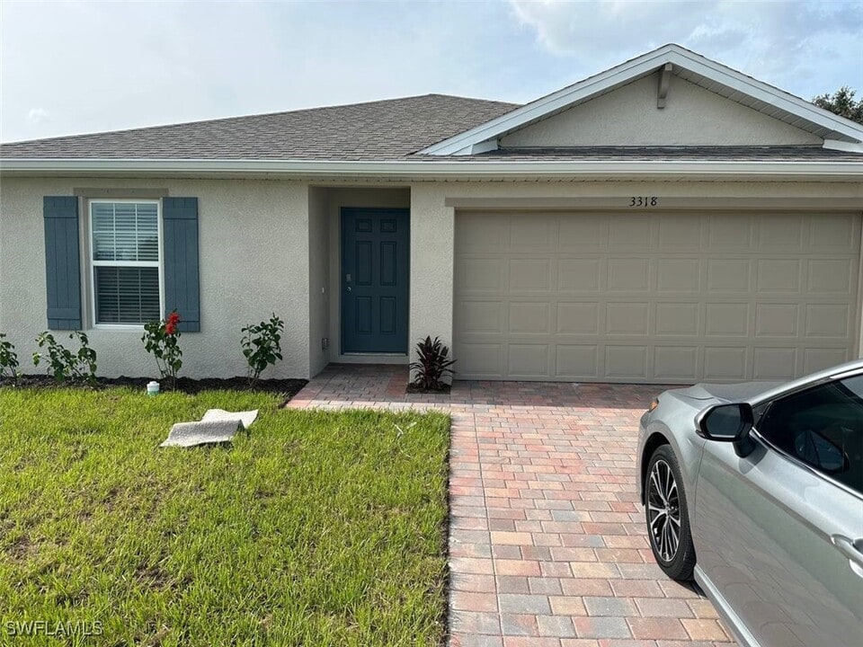 3318 26th St SW in Lehigh Acres, FL - Building Photo