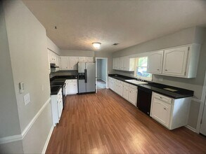 105 Kimberly Dr in Auburn, AL - Building Photo - Building Photo