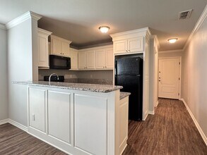 2300 Airline Dr in Tyler, TX - Building Photo - Building Photo