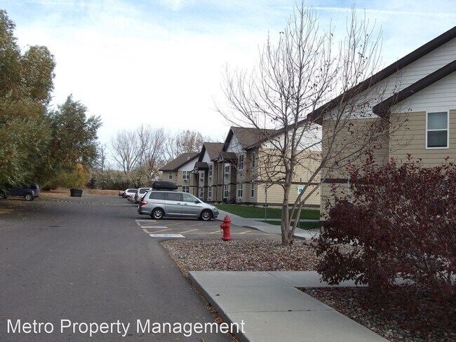 315 E Maryland Ln in Laurel, MT - Building Photo - Building Photo