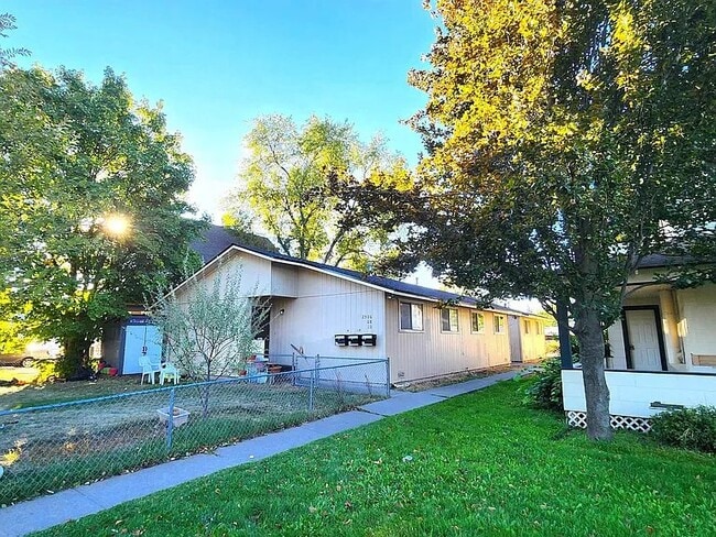 2506 E Rowan Ave, Unit 2508