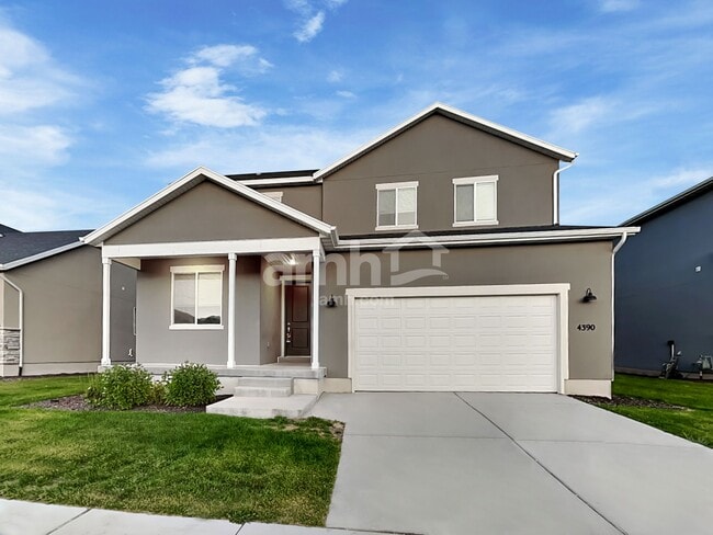 property at 4390 N Poplar St