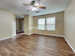 1415 E Kearney Ln in Xenia, OH - Building Photo - Building Photo