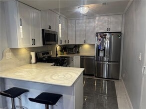 1764 E 19th St, Unit 1A in Brooklyn, NY - Foto de edificio - Building Photo