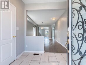 42 Cookview Dr in Brampton, ON - Building Photo - Building Photo