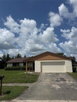 10719 Lazy Lake Dr in Orlando, FL - Building Photo