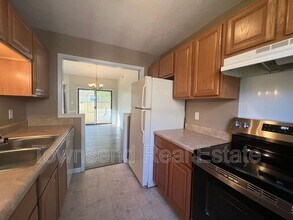 6951 Timberwood Dr in Fayetteville, NC - Building Photo - Building Photo