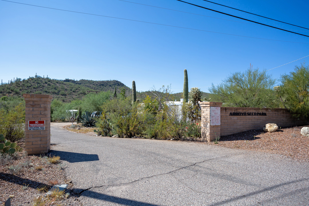 2851 W Old Ajo Hwy in Tucson, AZ - Building Photo