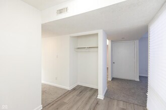 2249 Silver Maple Ct in Indianapolis, IN - Building Photo - Building Photo