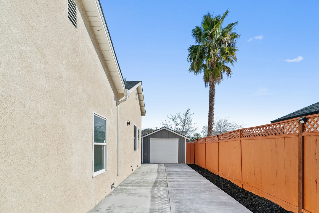 4441 Davis St in Santa Clara, CA - Building Photo