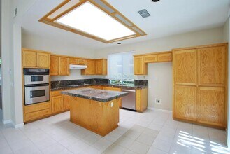 3757 Glacier Park Way in Elk Grove, CA - Building Photo - Building Photo