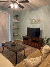 8815 Dunes Ct in Kissimmee, FL - Building Photo - Building Photo