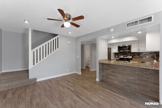 1342 W Emerald Ave in Mesa, AZ - Building Photo - Building Photo