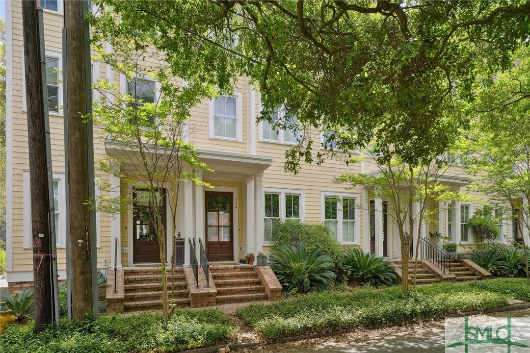 714 Tattnall St in Savannah, GA - Building Photo