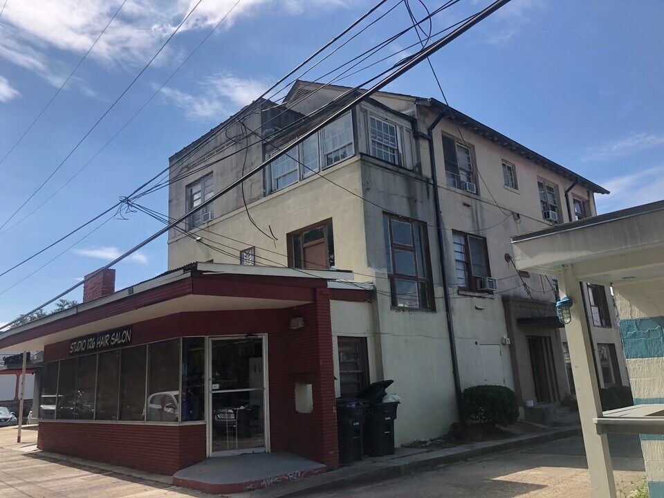 158 W Chimes St in Baton Rouge, LA - Building Photo