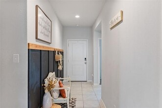 16429 Porterfield Ln in Justin, TX - Building Photo - Building Photo