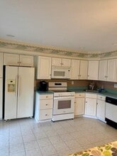 24 Timber Rd in Glen Cove, NY - Building Photo - Building Photo