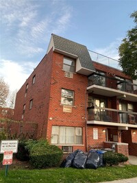 71-27 Park Ave in Queens, NY - Building Photo - Building Photo