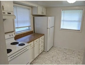 321 W Hunt Ave in Bushnell, FL - Building Photo - Building Photo