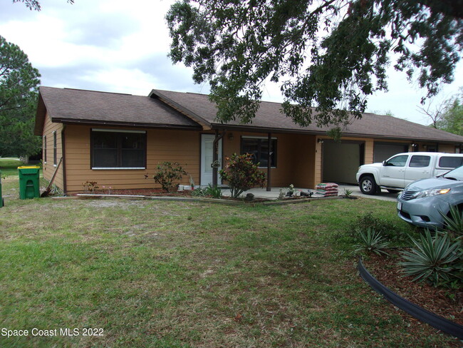 3074 Sea Gate Cir