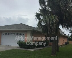 1680 N Hwy in Indialantic, FL - Building Photo
