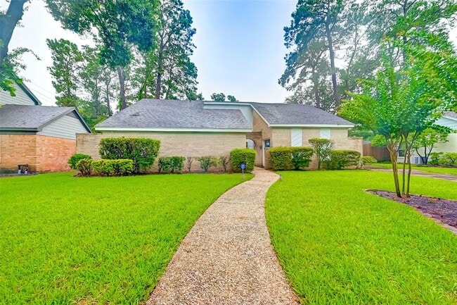 property at 3631 Glenpine Dr