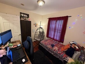 208 Cambridge Ave in Jersey City, NJ - Building Photo - Building Photo
