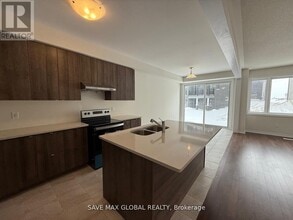 18 Lipscott Dr in Caledon, ON - Building Photo - Building Photo