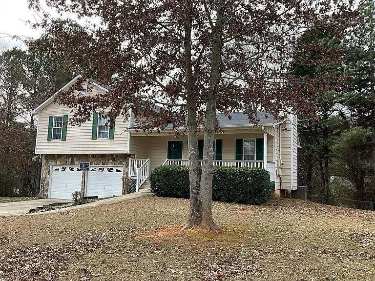 112 Brentwood Ct in Dallas, GA - Building Photo