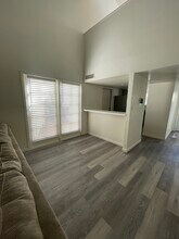 13816 North 42nd Pl in Phoenix, AZ - Building Photo - Building Photo