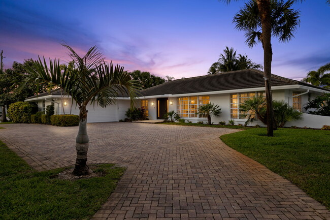 1 Bunker Pl in Jupiter, FL - Building Photo - Building Photo