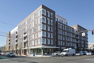 Central Eastside Apartments For Rent Portland Or Modera Belmont Apartments