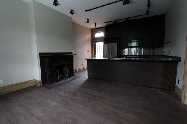 200 W North Ave in Pittsburgh, PA - Building Photo - Building Photo