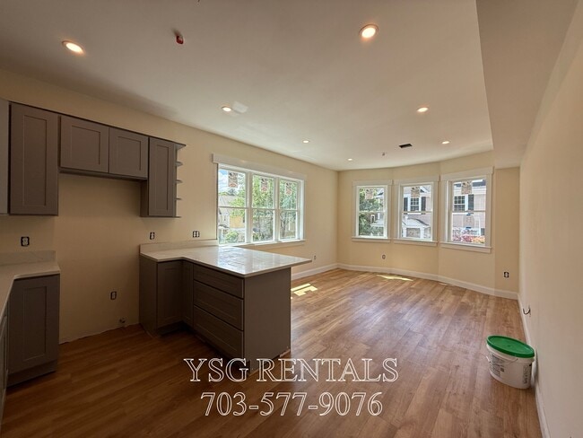 14 Dorr St, Unit #1
