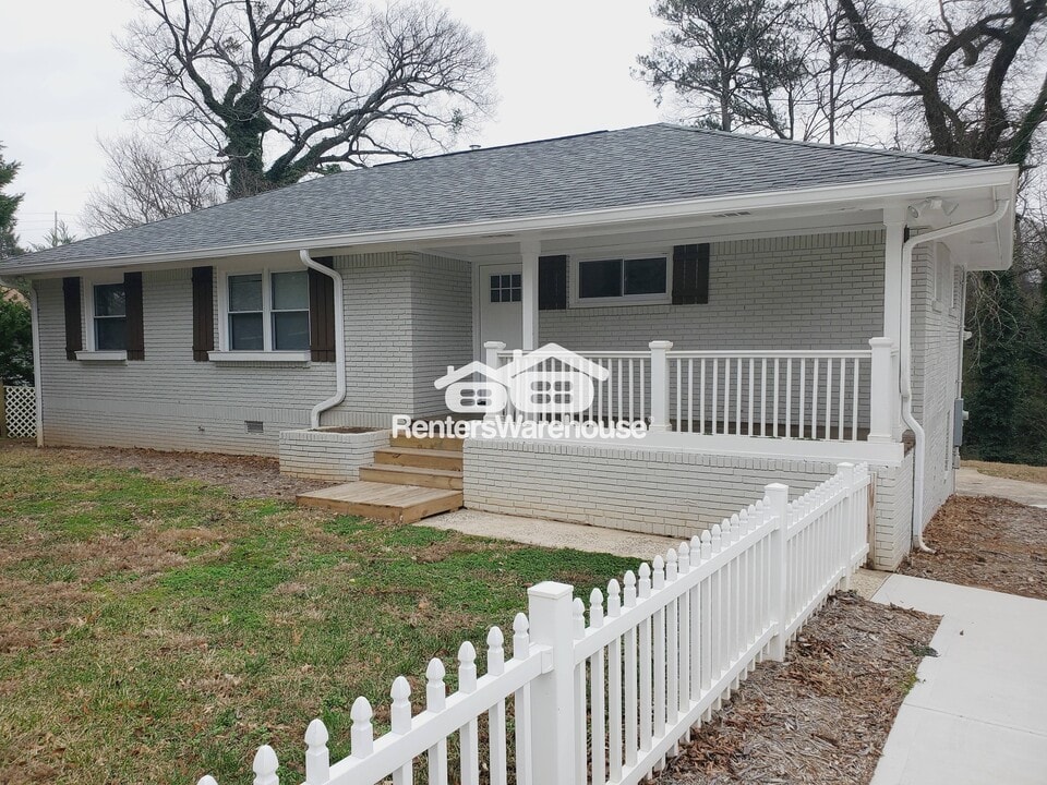 441 Big John Trail SE in Marietta, GA - Foto de edificio