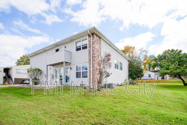 810 Bellevue Rd
