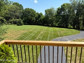 10801 Little Pond Rd in Goshen, KY - Building Photo - Building Photo