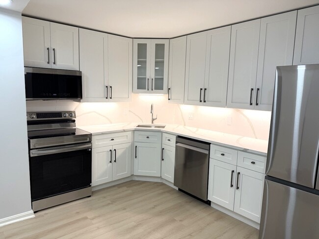 property at 131 Coolidge Ave