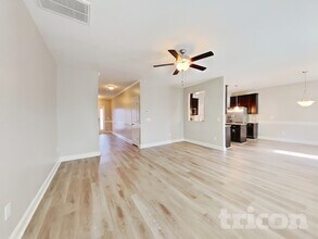 37 Pedley Pl in Cameron, NC - Foto de edificio - Building Photo