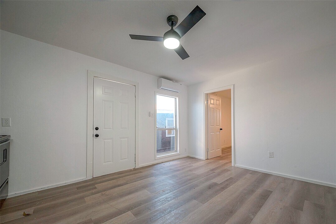 3320 Hays St in Pasadena, TX - Building Photo