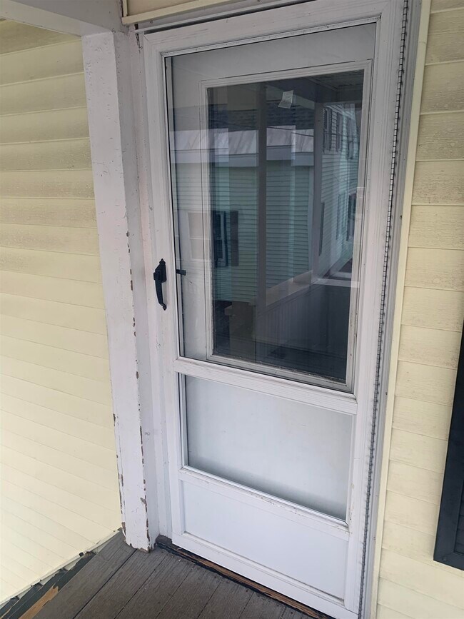 22 Spring St in Somersworth, NH - Building Photo - Building Photo