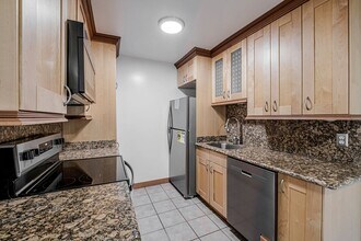 1411 Marchbanks Dr in Walnut Creek, CA - Building Photo - Building Photo