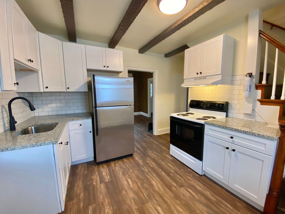 312-314 Lampeter Rd in Lancaster, PA - Building Photo